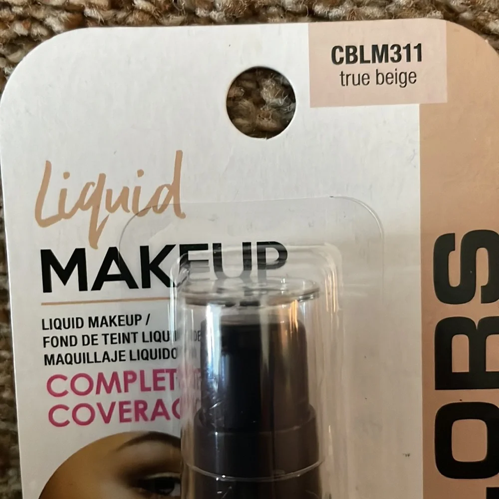 L. A. Colors liquid make up complete coverage true beige